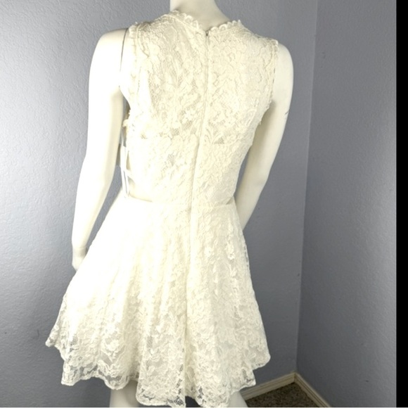 Xscape White Lace Illusion Cutout Lined Tule Fit & Flare Special Occasion Dress - Picture 9 of 9